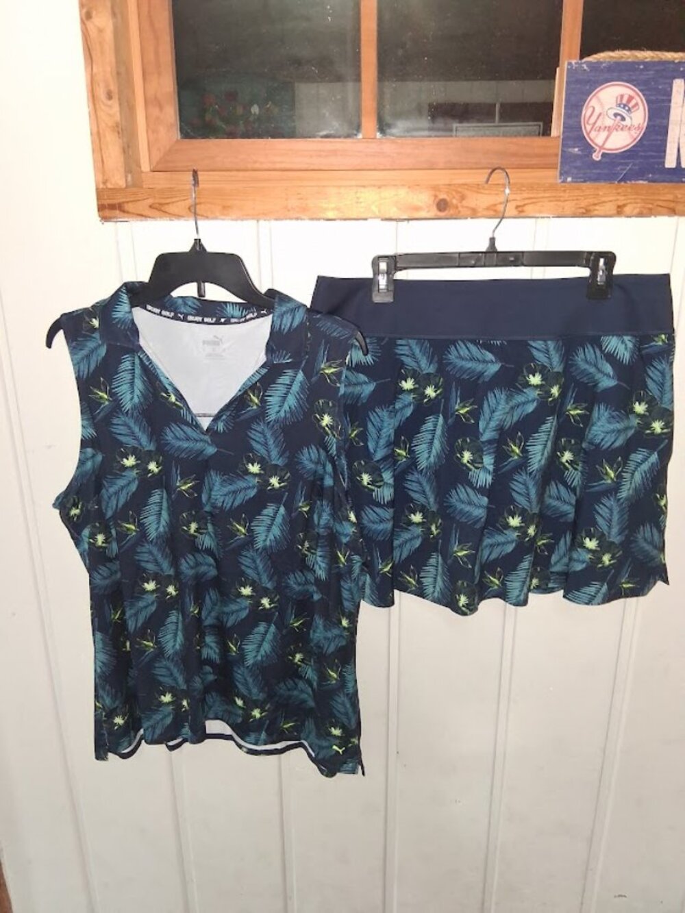 Puma Women's Paradise Powershape Navy Blue Floral Skort & Top Sz XL